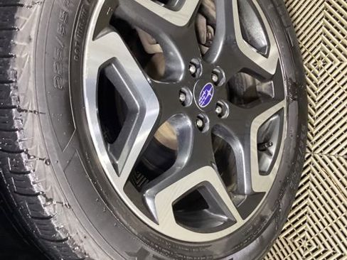 Used 2019 Subaru Crosstrek 2.0i Limited w/ Moonroof Package w/Navigation image 8