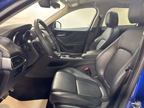 Used 2020 Jaguar F-PACE Premium image 19