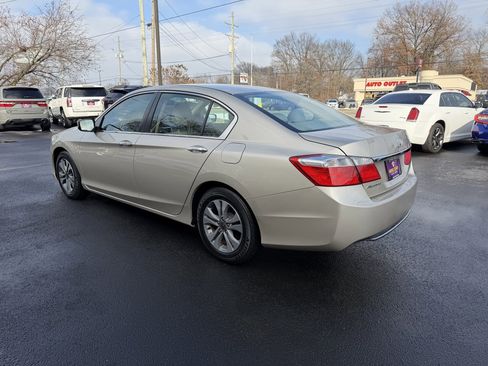 Used 2015 Honda Accord LX image 4