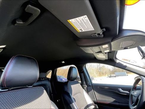 Used 2025 Ford Escape ST-Line AWD/4WD image 22