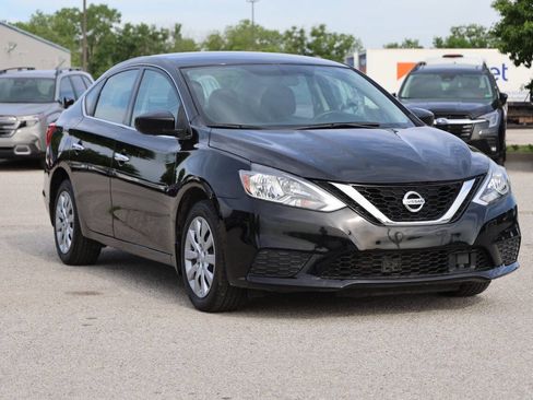 Used 2019 Nissan Sentra SV FWD image 4