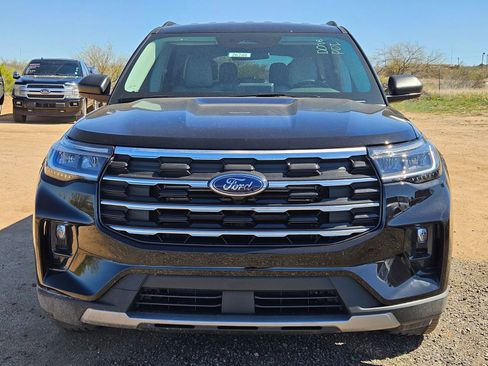 New 2026 Ford Explorer Active w/ Active Comfort Package RWD image 2