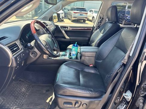 Used 2016 Lexus GX 460 w/ Premium Package AWD/4WD image 24