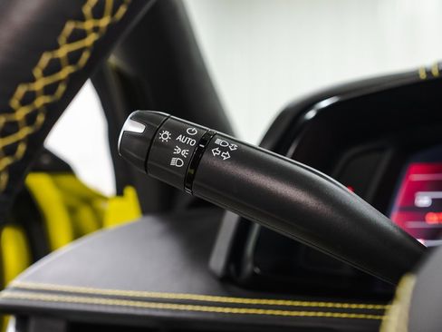 Used 2023 Chevrolet Corvette Stingray Premium Conv w/ 3LT image 25