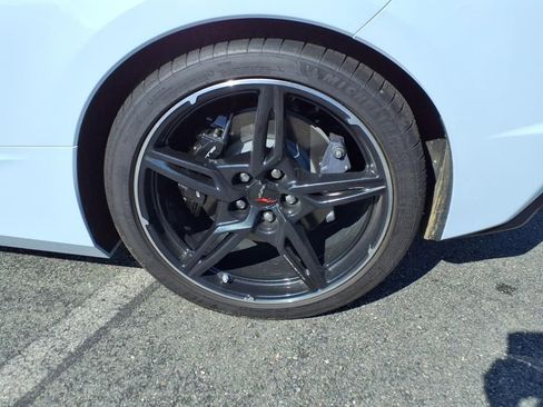 Used 2024 Chevrolet Corvette Stingray Premium Conv w/ 3LT image 9