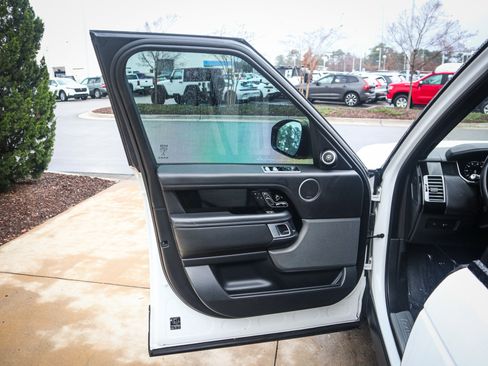 Used 2021 Land Rover Range Rover Westminster Edition image 14