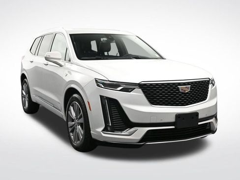 Certified 2024 Cadillac XT6 Premium Luxury AWD/4WD image 7