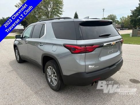 Used 2023 Chevrolet Traverse LT FWD image 4