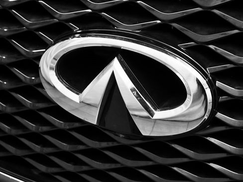 Used 2024 INFINITI QX80 Premium Select w/ Cargo Package image 88