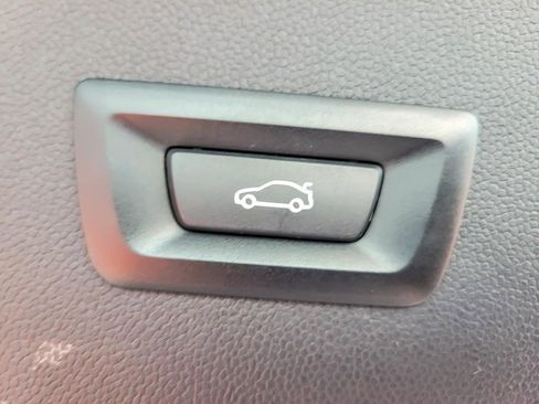 Used 2024 BMW iX M60 image 19