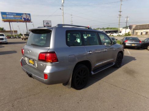 Used 2008 Lexus LX 570 4WD image 58