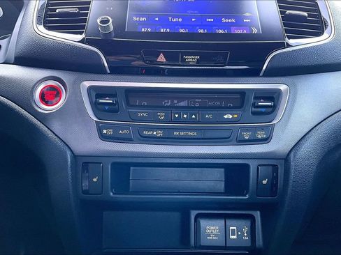 Used 2023 Honda Ridgeline RTL-E image 32
