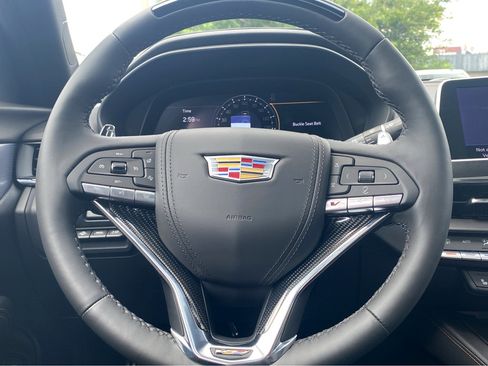 New 2025 Cadillac CT4 V w/ Super Cruise Package image 17
