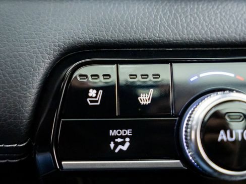 Certified 2023 Honda Pilot Elite image 31