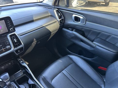 Certified 2022 Kia Sorento SX FWD image 17