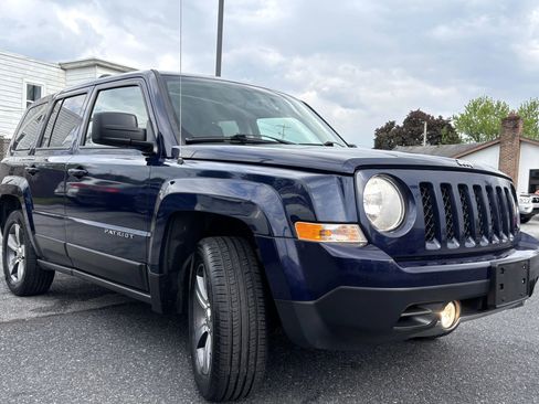 Used 2017 Jeep Patriot High Altitude AWD/4WD image 3