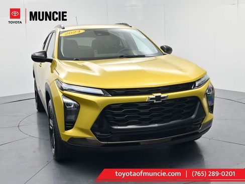 Used 2024 Chevrolet Trax ACTIV w/ Driver Confidence Package image 1