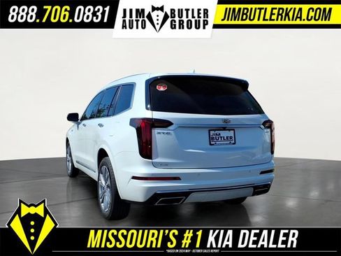 Used 2023 Cadillac XT6 Premium Luxury w/ Technology Package AWD/4WD image 5