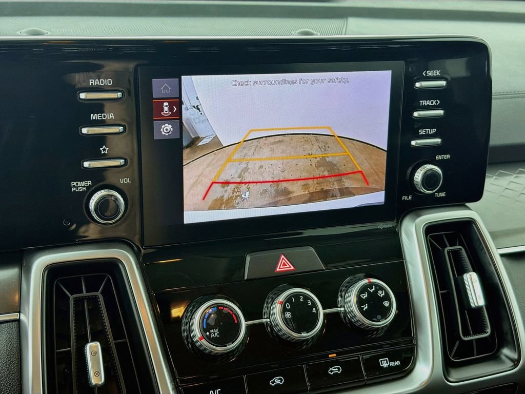 Certified 2023 Kia Sorento LX FWD image 13