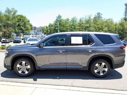 Certified 2025 Honda Pilot EX-L image 11