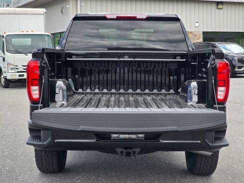 New 2026 GMC Sierra 1500 Pro w/ Graphite Edition AWD/4WD image 13