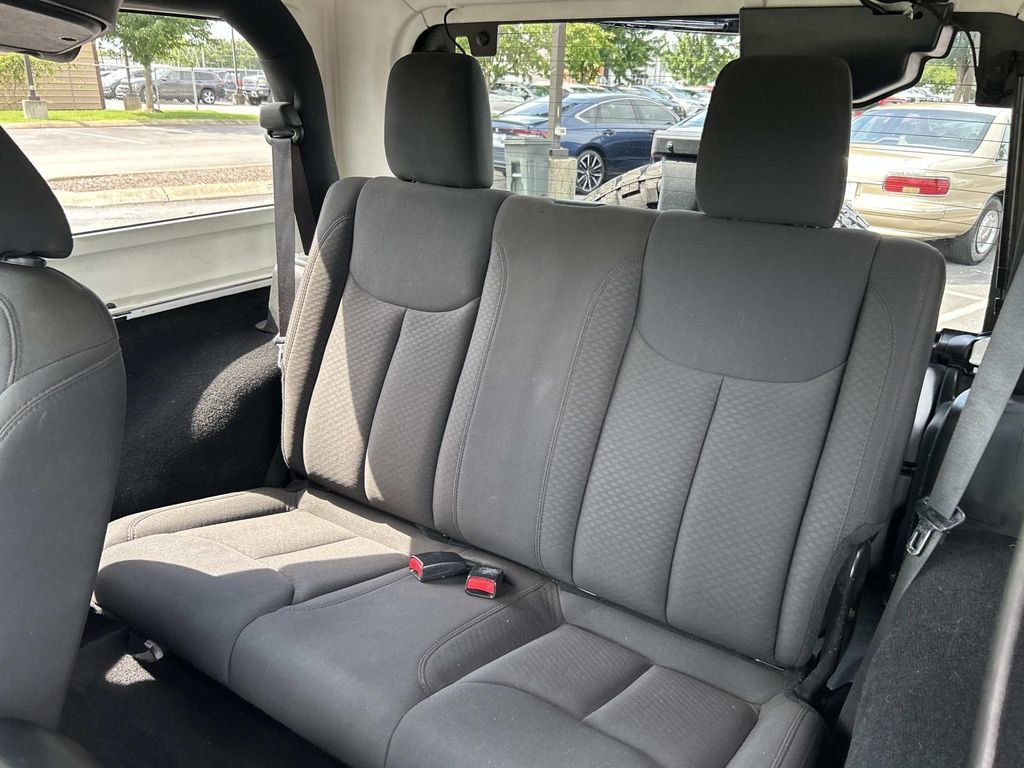 Used 2016 Jeep Wrangler Sport w/ Quick Order Package 24S AWD/4WD image 22