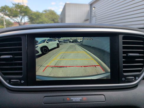 Used 2021 Kia Sportage LX FWD image 23
