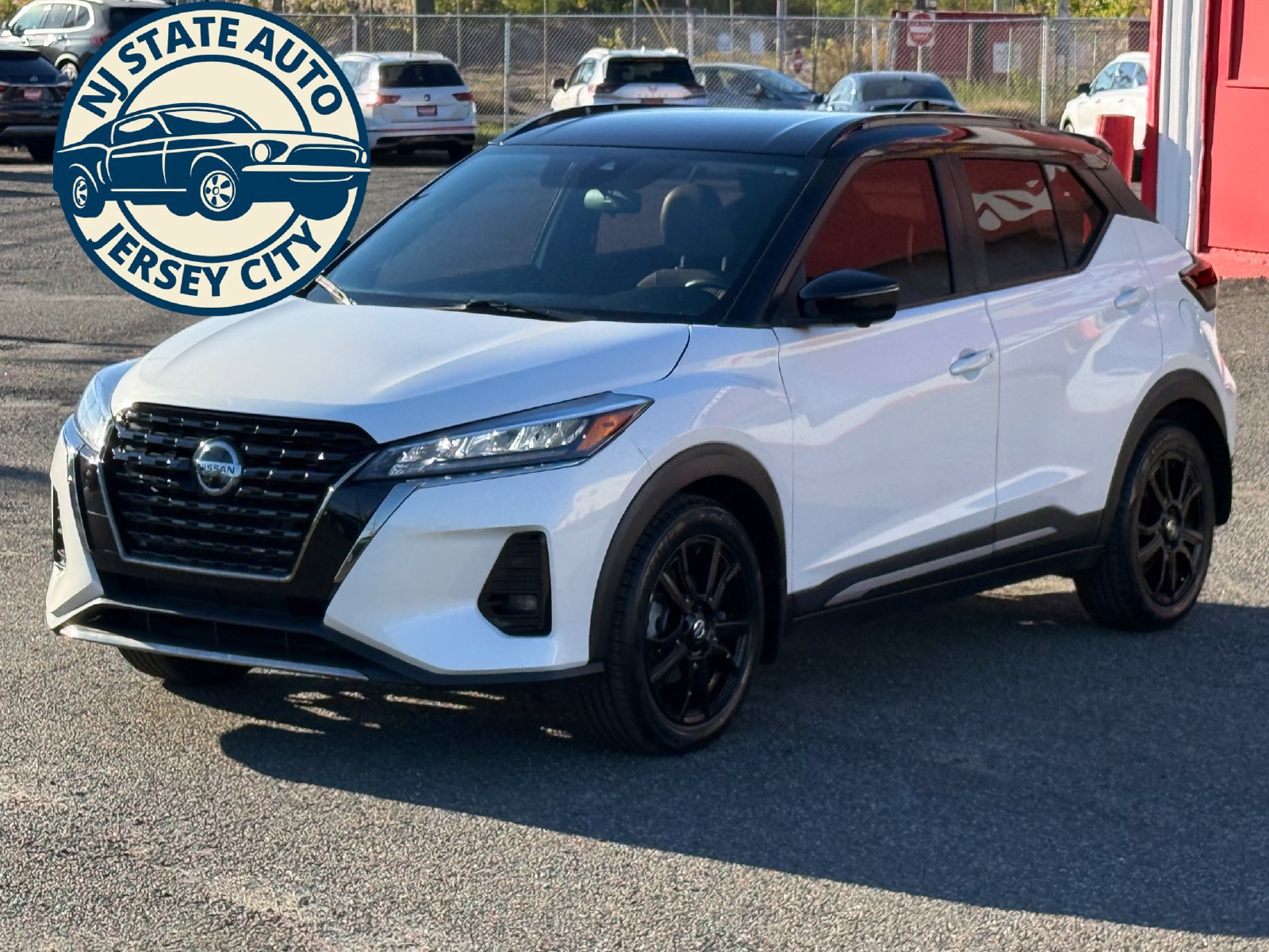 Used 2021 Nissan Kicks SR w/ SR Premium Package FWD image 11
