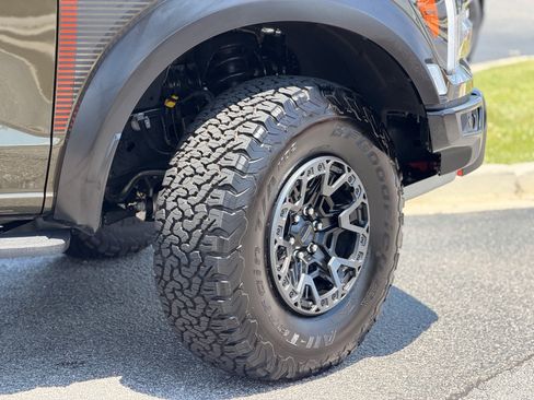 Used 2025 Ford F150 Raptor w/ Equipment Group 803A Raptor R AWD/4WD image 5