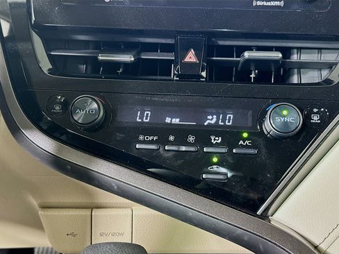 Certified 2022 Toyota Camry LE FWD image 22