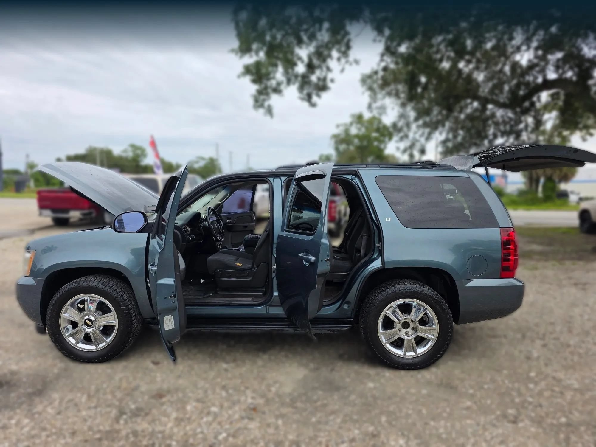 Used 2009 Chevrolet Tahoe LT AWD/4WD image 9