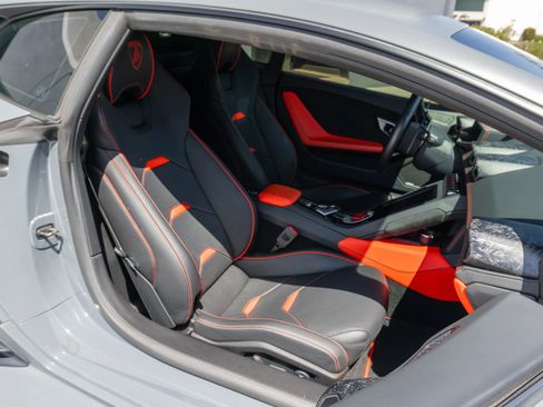 Used 2022 Lamborghini Huracan EVO RWD image 50