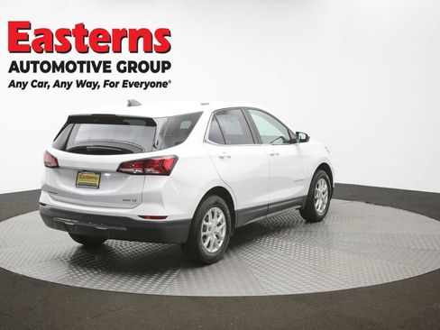Used 2022 Chevrolet Equinox LT AWD/4WD image 39
