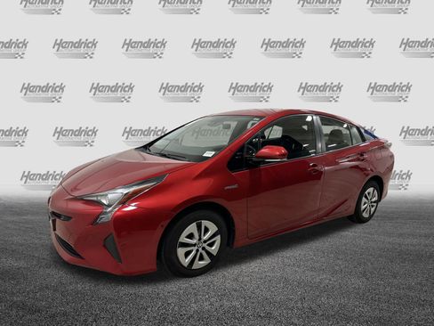 Used 2018 Toyota Prius Three image 5