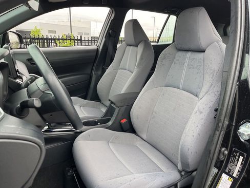 Used 2024 Toyota Corolla Cross AWD Hybrid image 25