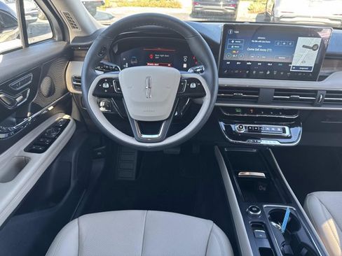 New 2026 Lincoln Corsair Reserve image 25