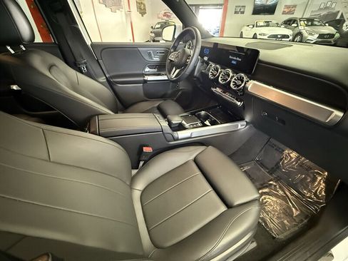 Used 2023 Mercedes-Benz EQB 250+ w/ Exclusive Package image 10