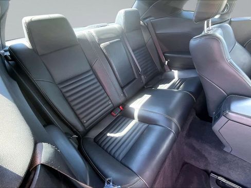 Used 2010 Dodge Challenger R/T RWD image 27