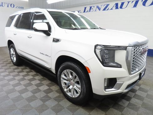 Used 2024 GMC Yukon Denali image 3