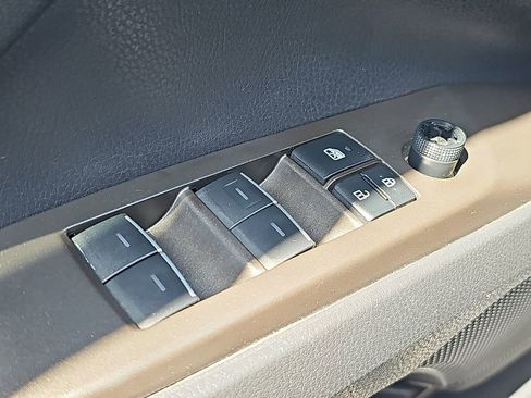 Used 2023 Toyota Camry XSE image 29