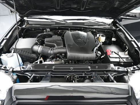 Used 2023 Toyota Tacoma SR AWD/4WD image 14