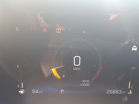 Used 2025 Chevrolet Trax LT image 13