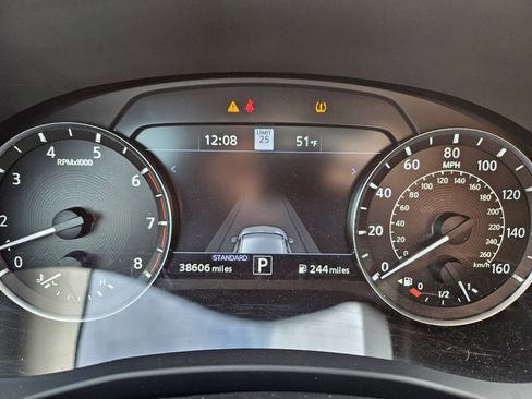 Used 2021 INFINITI QX50 Sensory w/ Accent Package image 14