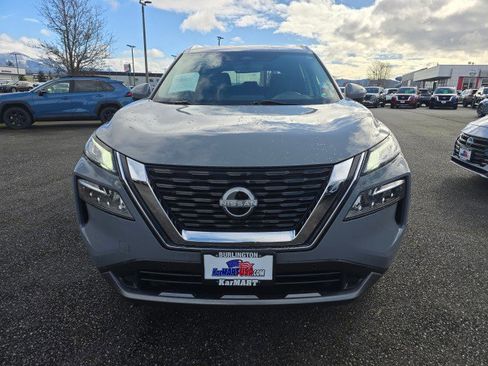 Used 2023 Nissan Rogue SL w/ SL Premium Package image 8