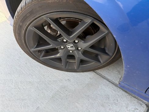 Used 2024 Honda Civic Sport image 5