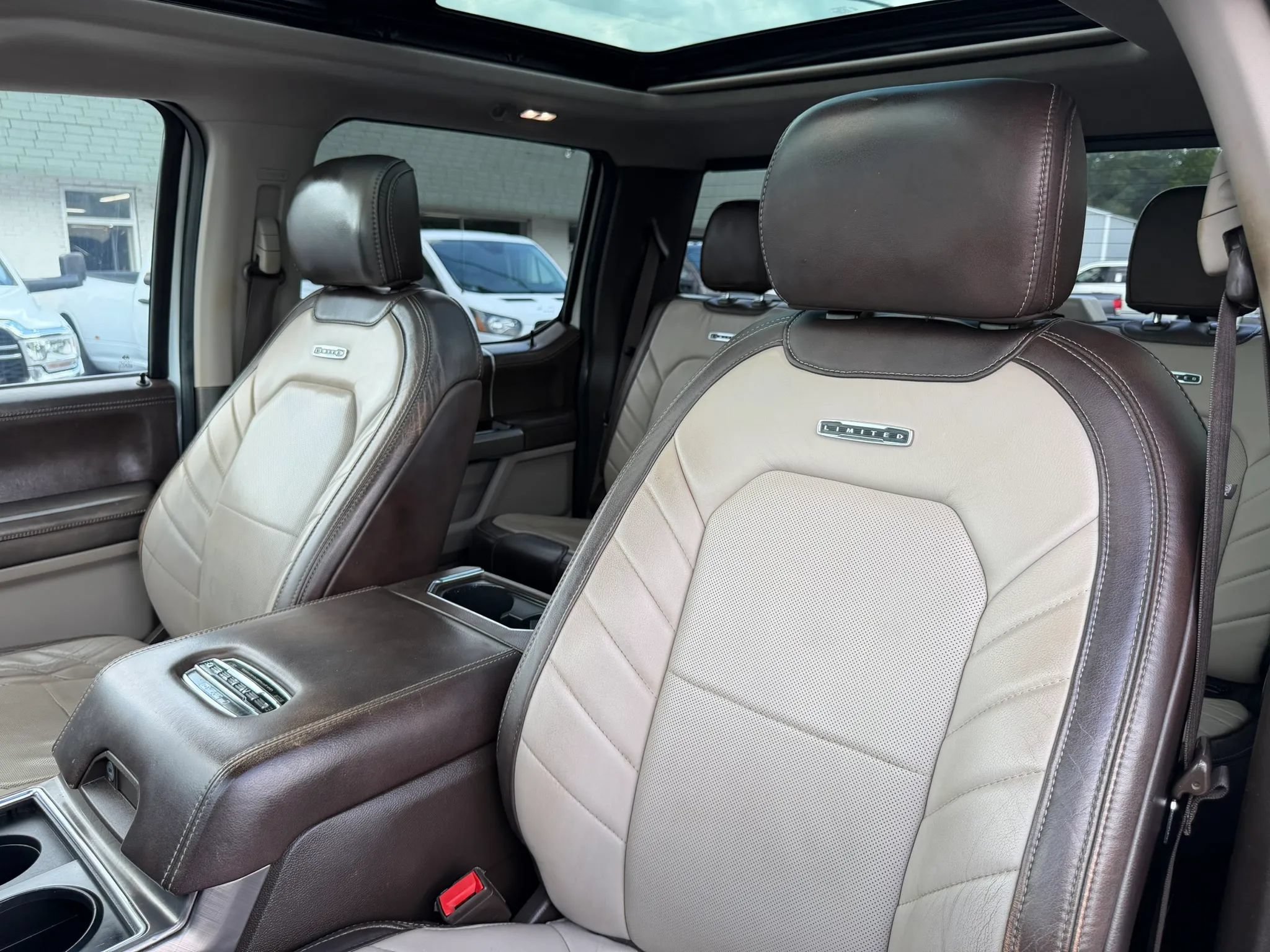 Used 2019 Ford F250 Limited AWD/4WD image 19