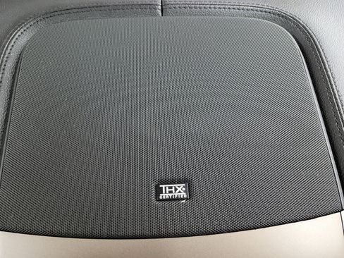 Used 2014 Lincoln MKX AWD w/ Equipment Group 102A image 22