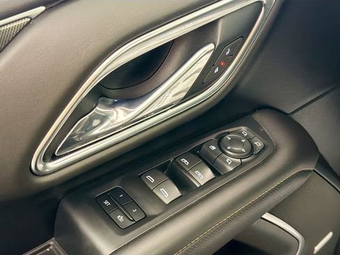 Used 2021 GMC Yukon AT4 w/ AT4 Premium Plus Package image 18