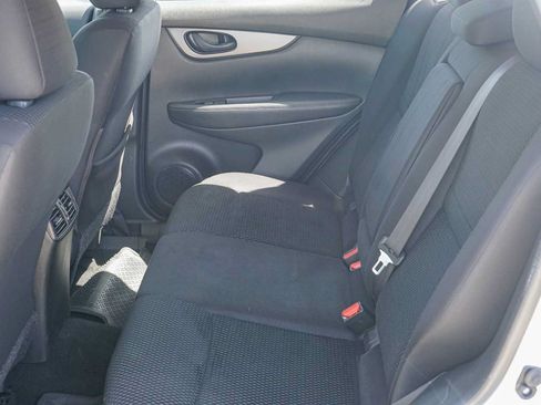 Used 2018 Nissan Rogue Sport S w/ S Appearance Package FWD image 19