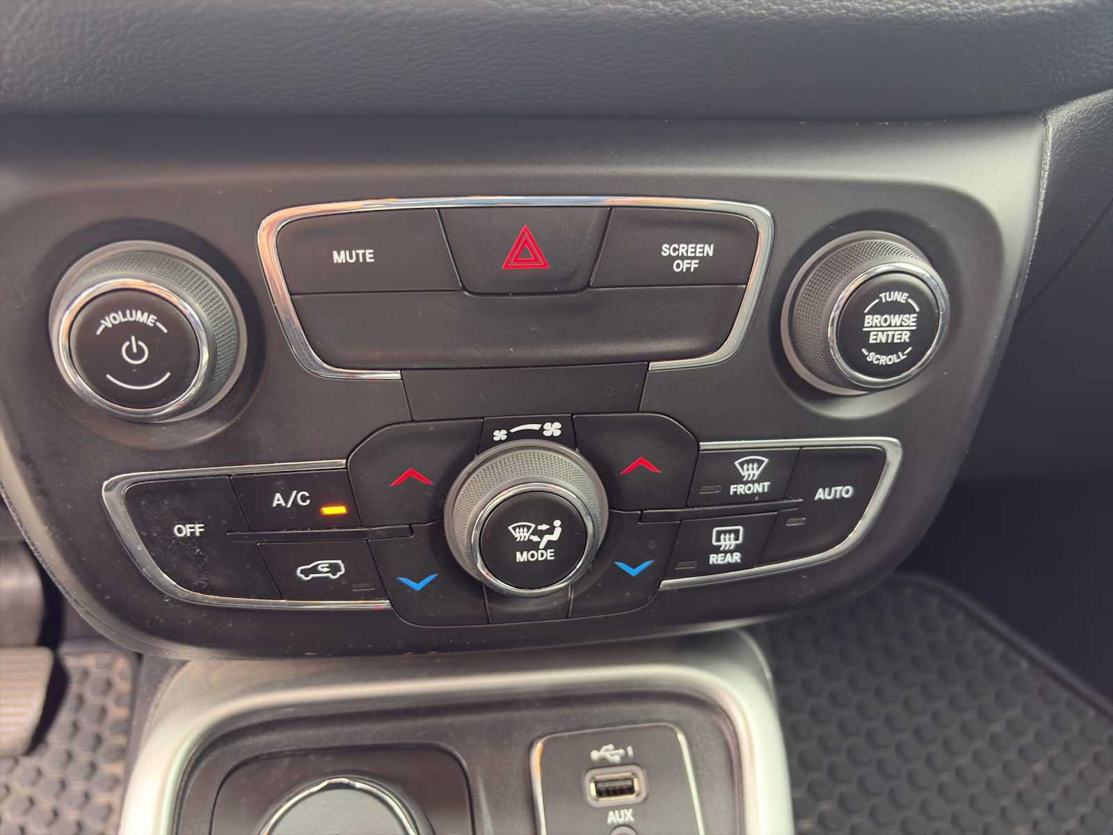 Used 2019 Jeep Compass Sport AWD/4WD image 17